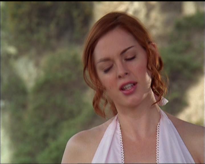 Charmed-Online_dot_net-5x01-2AWitchTail2172.jpg