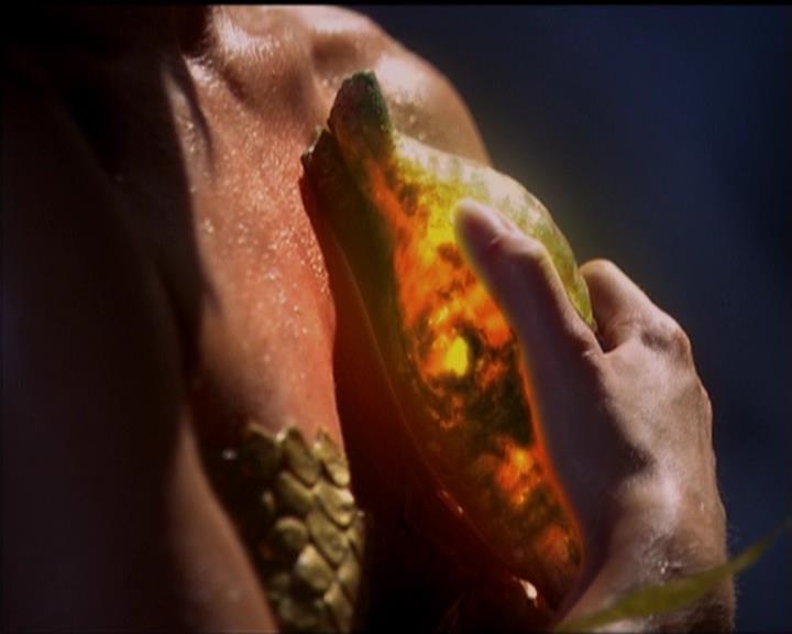 Charmed-Online_dot_net-5x01-2AWitchTail2233.jpg