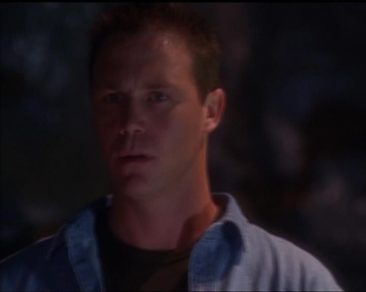 Charmed-Online_dot_net-5x01-2AWitchTail2277.jpg