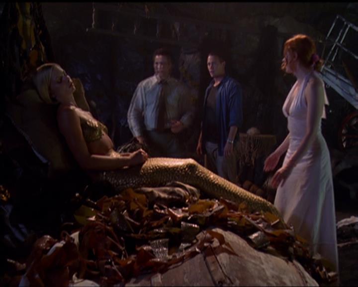 Charmed-Online_dot_net-5x01-2AWitchTail2359.jpg