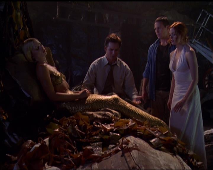 Charmed-Online_dot_net-5x01-2AWitchTail2372.jpg