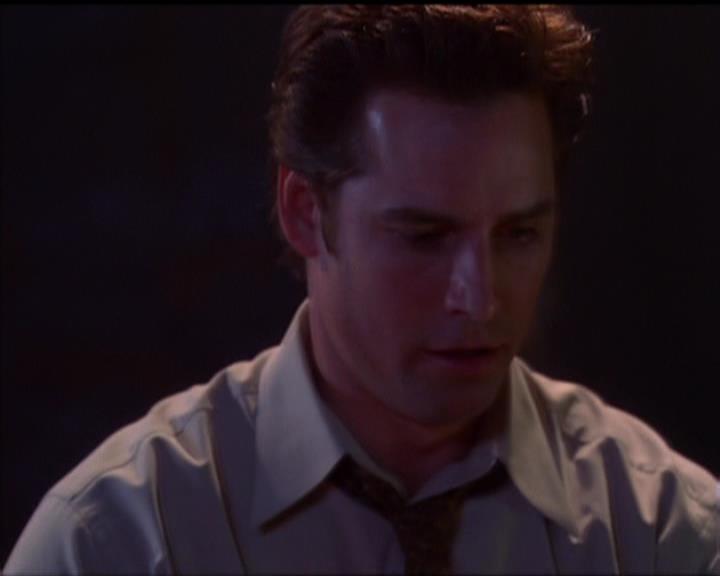 Charmed-Online_dot_net-5x01-2AWitchTail2399.jpg