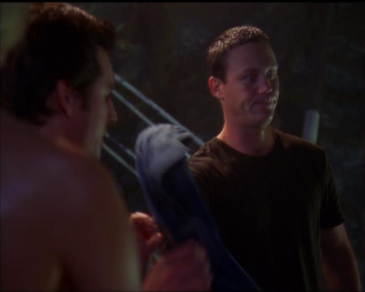 Charmed-Online_dot_net-5x01-2AWitchTail2405.jpg
