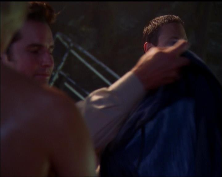 Charmed-Online_dot_net-5x01-2AWitchTail2406.jpg