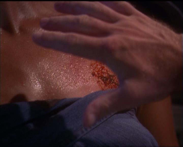 Charmed-Online_dot_net-5x01-2AWitchTail2412.jpg