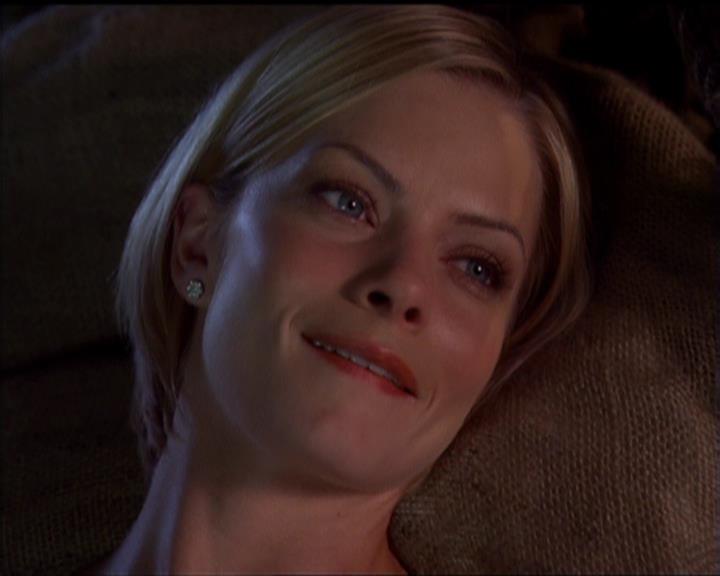 Charmed-Online_dot_net-5x01-2AWitchTail2428.jpg