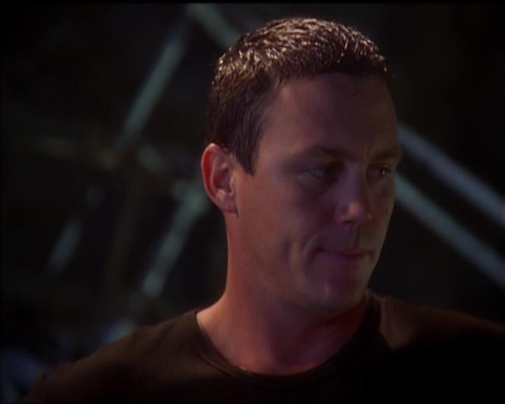 Charmed-Online_dot_net-5x01-2AWitchTail2437.jpg