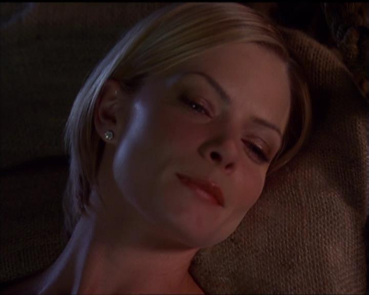 Charmed-Online_dot_net-5x01-2AWitchTail2446.jpg