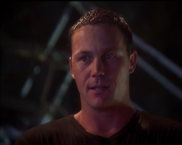 Charmed-Online_dot_net-5x01-2AWitchTail2452.jpg
