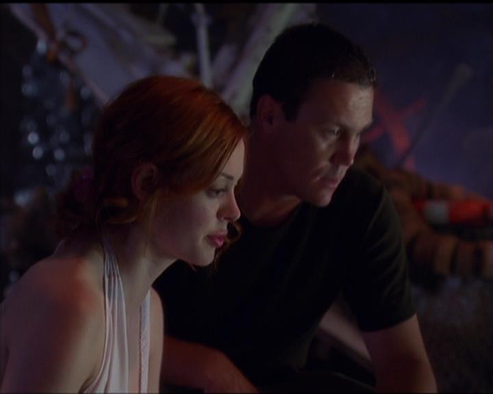 Charmed-Online_dot_net-5x01-2AWitchTail2463.jpg