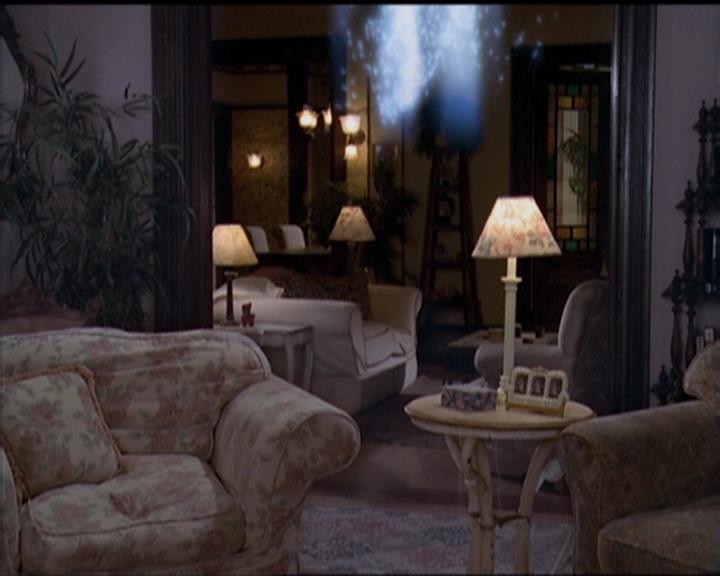 Charmed-Online_dot_net-5x02AWitchsTailPart2-0044.jpg
