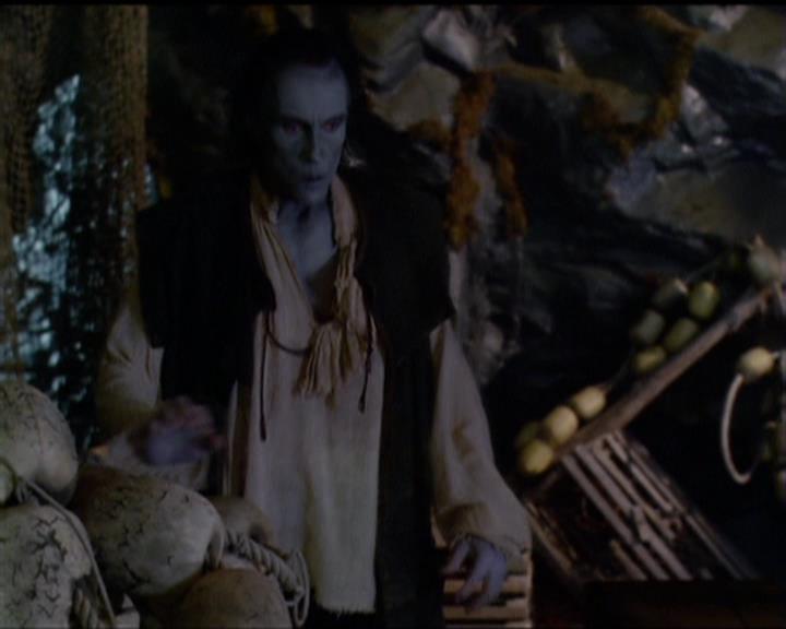 Charmed-Online_dot_net-5x02AWitchsTailPart2-0173.jpg