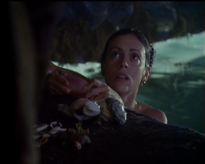 Charmed-Online_dot_net-5x02AWitchsTailPart2-0199.jpg