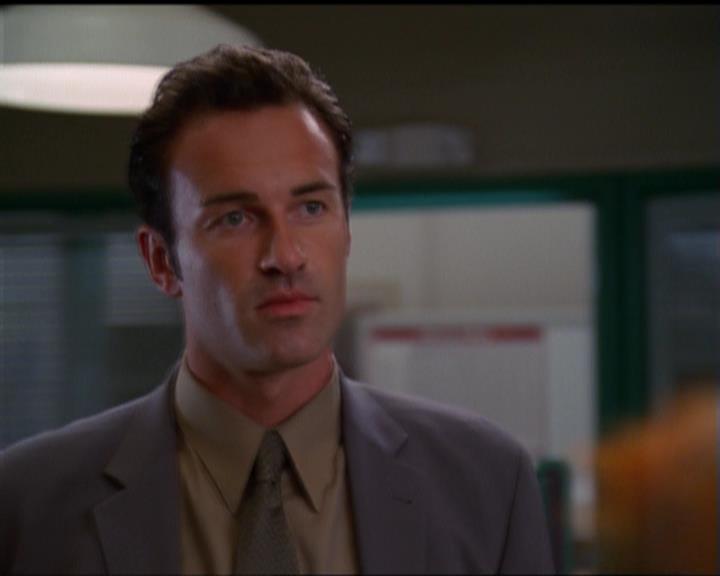 Charmed-Online_dot_net-5x02AWitchsTailPart2-0510.jpg