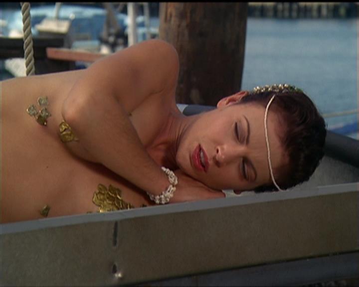 Charmed-Online_dot_net-5x02AWitchsTailPart2-0712.jpg