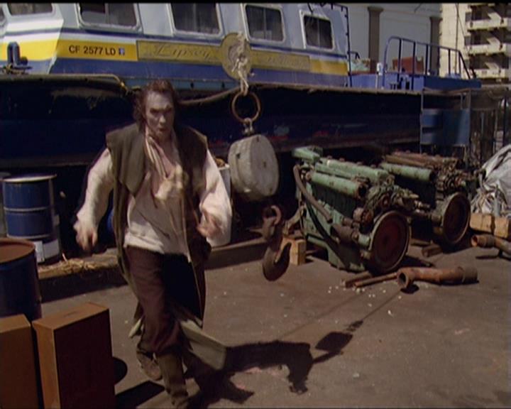 Charmed-Online_dot_net-5x02AWitchsTailPart2-0764.jpg
