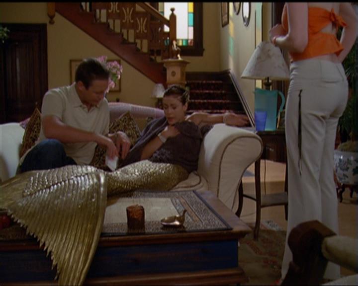 Charmed-Online_dot_net-5x02AWitchsTailPart2-0800.jpg