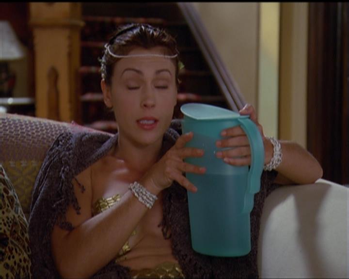 Charmed-Online_dot_net-5x02AWitchsTailPart2-0919.jpg