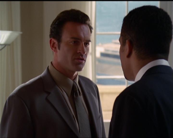 Charmed-Online_dot_net-5x02AWitchsTailPart2-0995.jpg