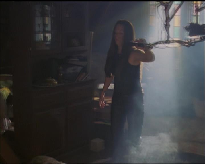 Charmed-Online_dot_net-5x02AWitchsTailPart2-1126.jpg