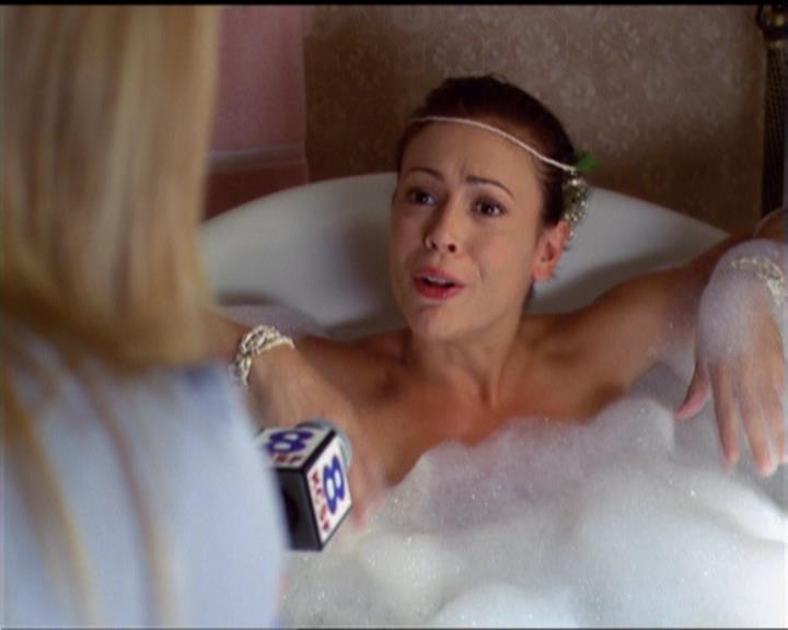 Charmed-Online_dot_net-5x02AWitchsTailPart2-1320.jpg