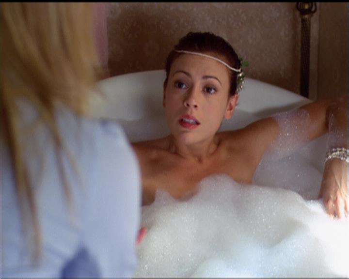 Charmed-Online_dot_net-5x02AWitchsTailPart2-1335.jpg