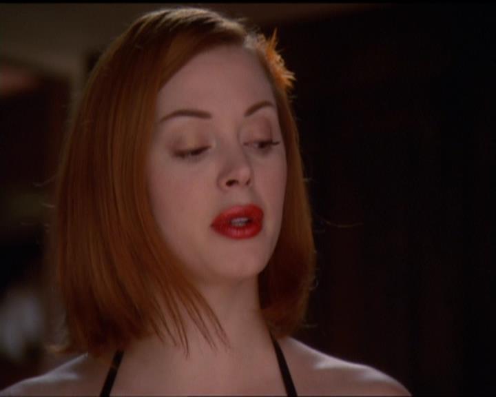 Charmed-Online_dot_net-5x02AWitchsTailPart2-1379.jpg