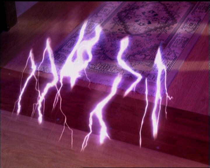 Charmed-Online_dot_net-5x02AWitchsTailPart2-1401.jpg