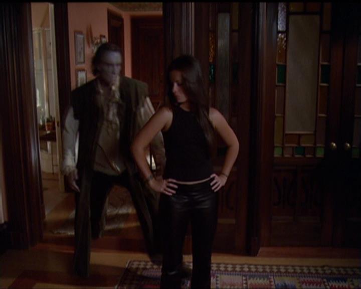 Charmed-Online_dot_net-5x02AWitchsTailPart2-1403.jpg