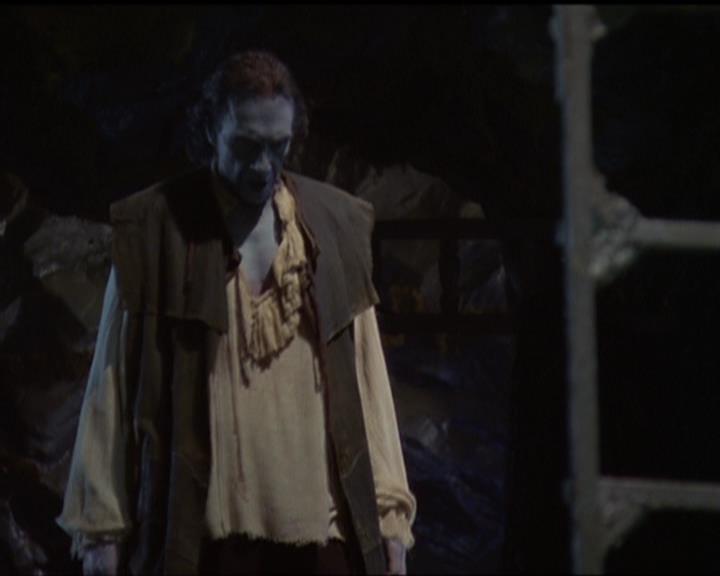 Charmed-Online_dot_net-5x02AWitchsTailPart2-1601.jpg