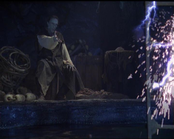 Charmed-Online_dot_net-5x02AWitchsTailPart2-1812.jpg