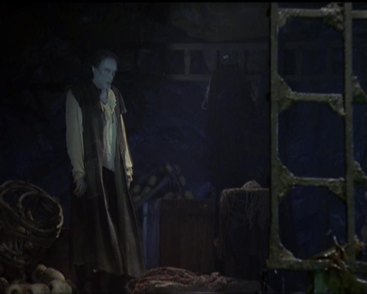 Charmed-Online_dot_net-5x02AWitchsTailPart2-1836.jpg