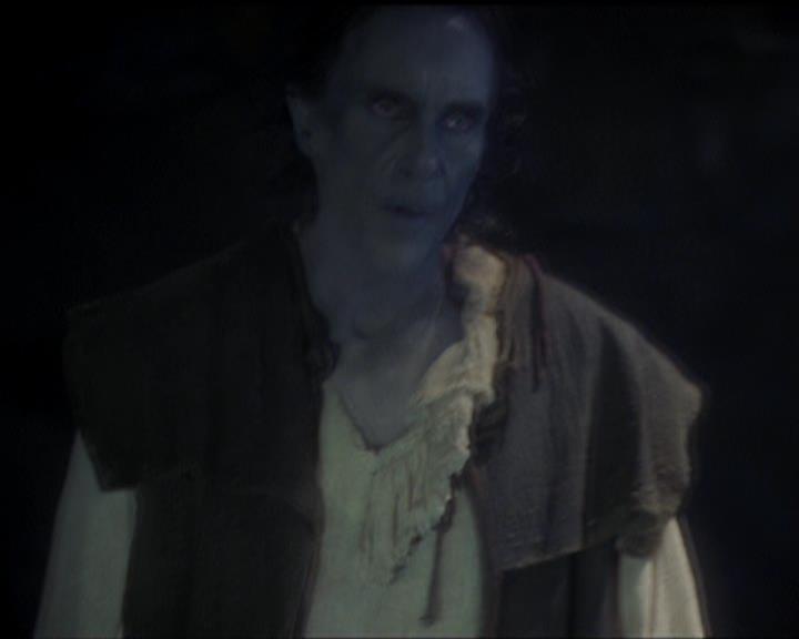 Charmed-Online_dot_net-5x02AWitchsTailPart2-1840.jpg