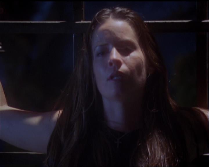Charmed-Online_dot_net-5x02AWitchsTailPart2-1843.jpg