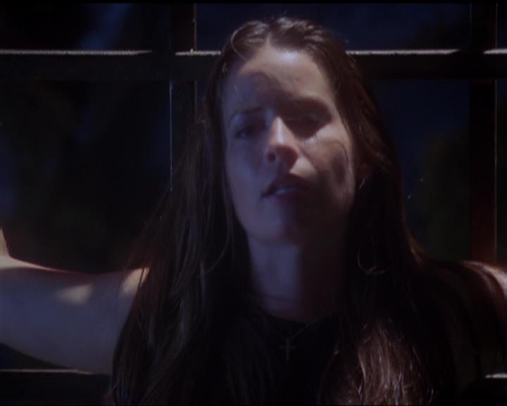 Charmed-Online_dot_net-5x02AWitchsTailPart2-1845.jpg