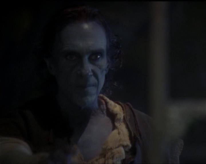 Charmed-Online_dot_net-5x02AWitchsTailPart2-1854.jpg
