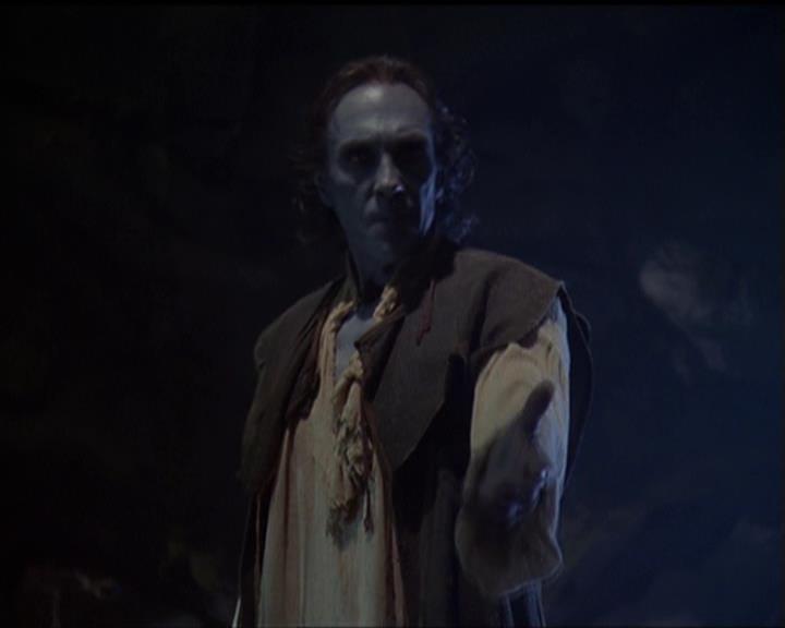 Charmed-Online_dot_net-5x02AWitchsTailPart2-1860.jpg