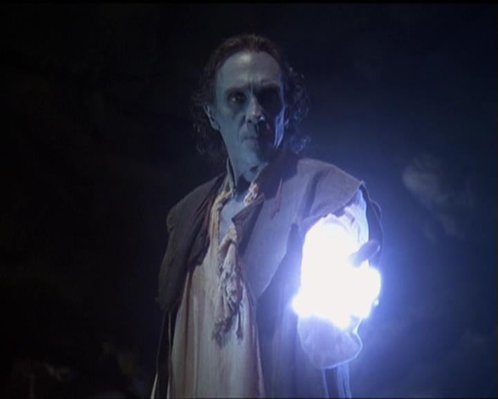Charmed-Online_dot_net-5x02AWitchsTailPart2-1861.jpg