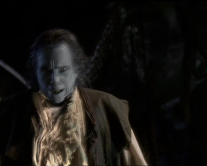 Charmed-Online_dot_net-5x02AWitchsTailPart2-1936.jpg