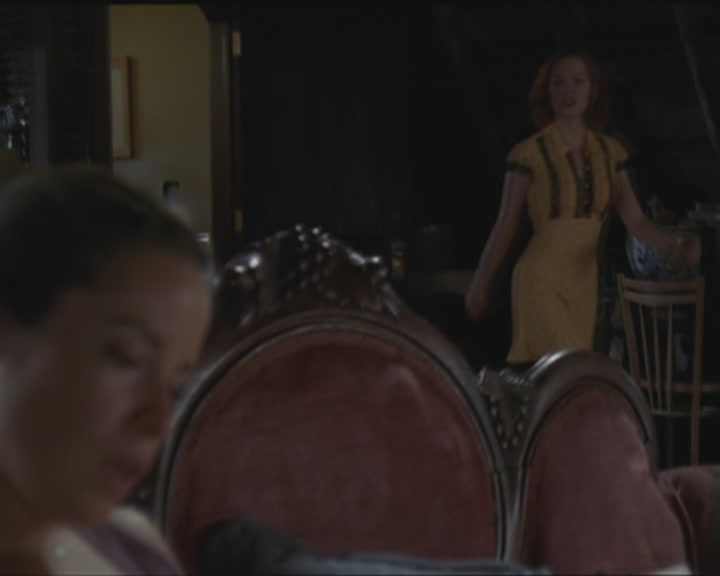 Charmed-Online_dot_net-5x03HappelyEverAfter0010.jpg