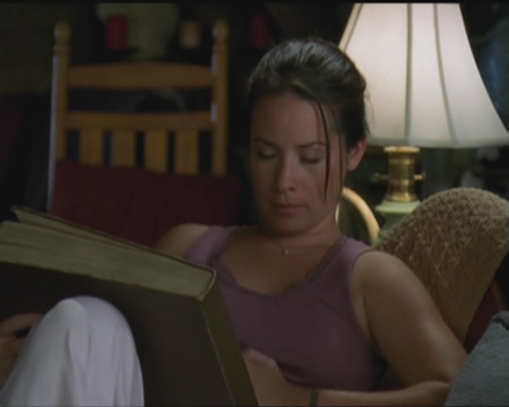 Charmed-Online_dot_net-5x03HappelyEverAfter0090.jpg