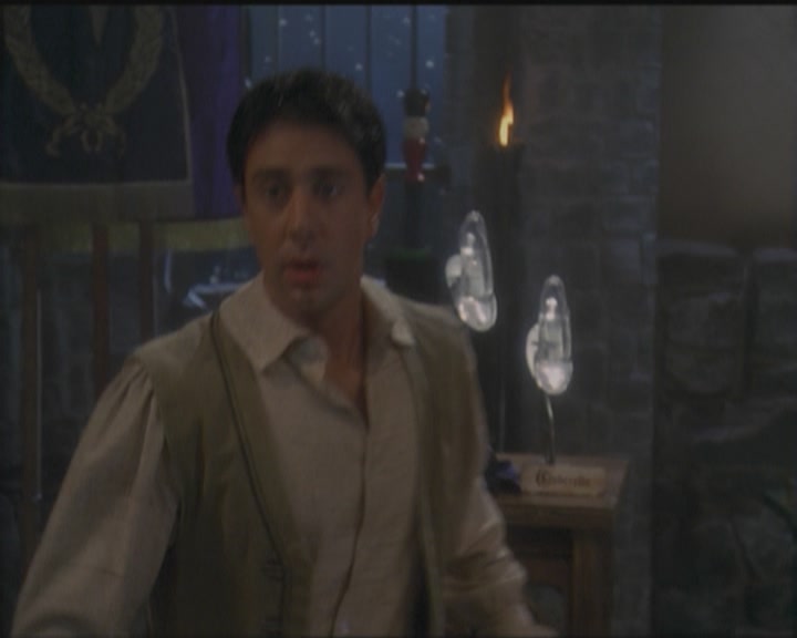Charmed-Online_dot_net-5x03HappelyEverAfter0146.jpg