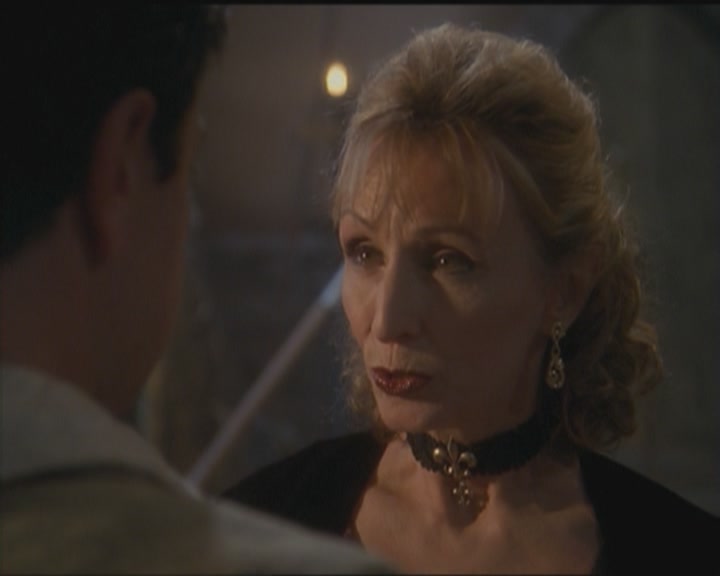 Charmed-Online_dot_net-5x03HappelyEverAfter0178.jpg