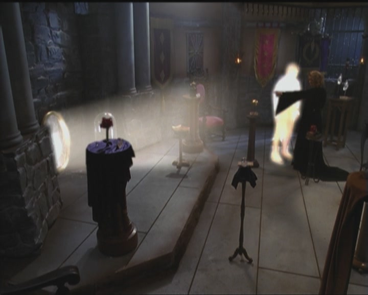 Charmed-Online_dot_net-5x03HappelyEverAfter0184.jpg