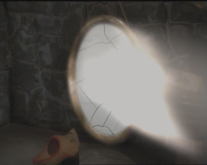 Charmed-Online_dot_net-5x03HappelyEverAfter0186.jpg Charmed-Online_dot_net-5x03HappelyEverAfter0186.jpg