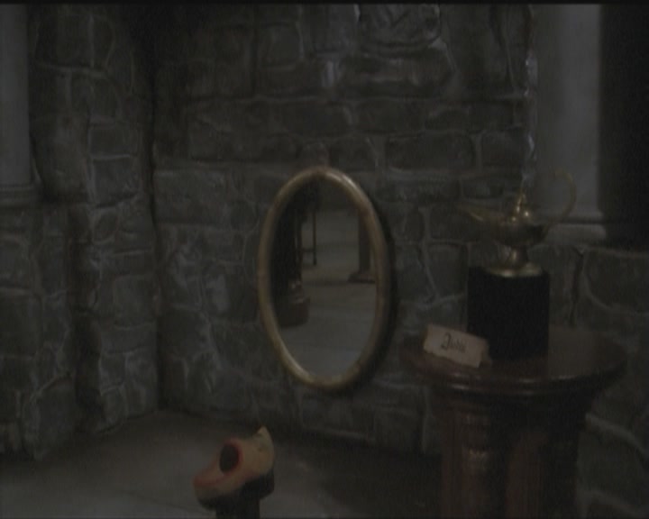 Charmed-Online_dot_net-5x03HappelyEverAfter0189.jpg