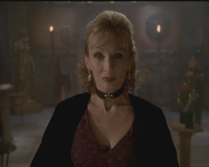 Charmed-Online_dot_net-5x03HappelyEverAfter0210.jpg