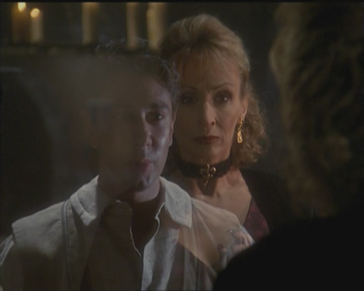 Charmed-Online_dot_net-5x03HappelyEverAfter0213.jpg