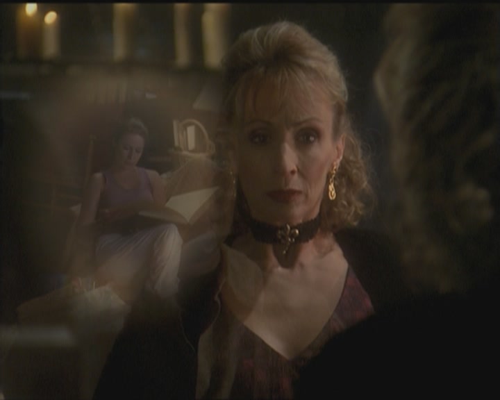 Charmed-Online_dot_net-5x03HappelyEverAfter0216.jpg