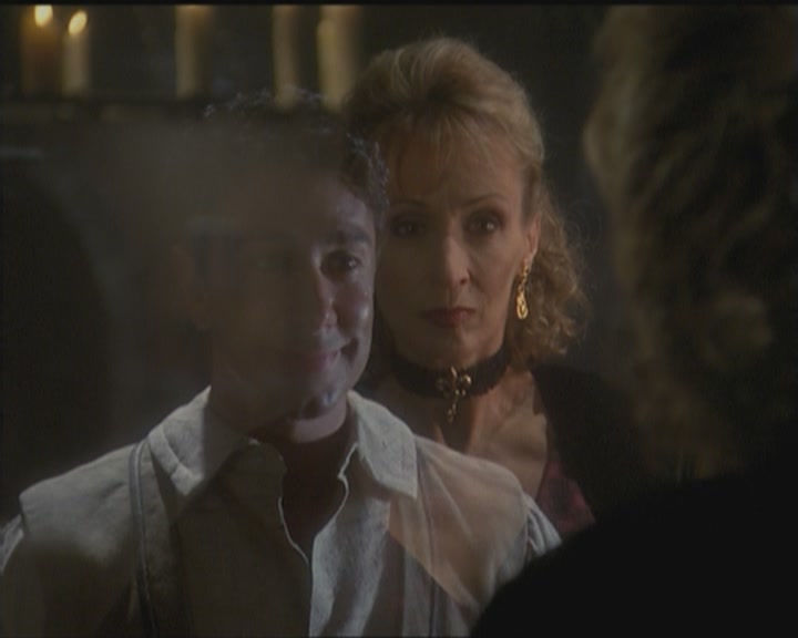 Charmed-Online_dot_net-5x03HappelyEverAfter0223.jpg